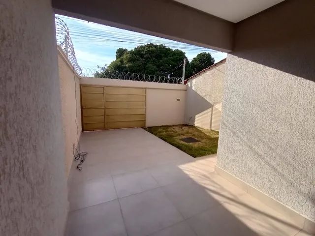 Casa à venda com 8 Quartos, Condomínio Rio Branco, Goiânia - R