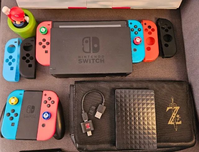 Nintendo Switch Desbloqueado + Sd 256gb + Case + Suporte