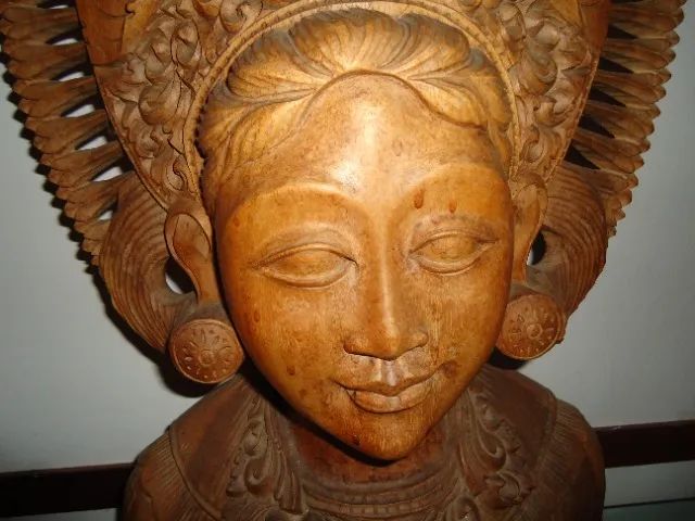 Estatua oriental - Foto 3
