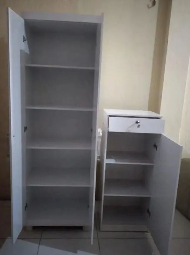Multius de 2 Portas + sapateira 1 porta com 1 Gaveta Branco - Novo - Foto 2