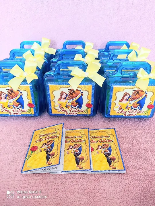 Maleta lancheira personalizada para festa de aniversário bela e a fera