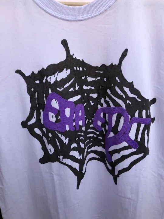 Camiseta branca com teia - Foto 4