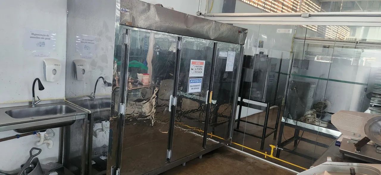 Geladeira Industrial em Aço Inox 3 portas 3000l - Foto 5