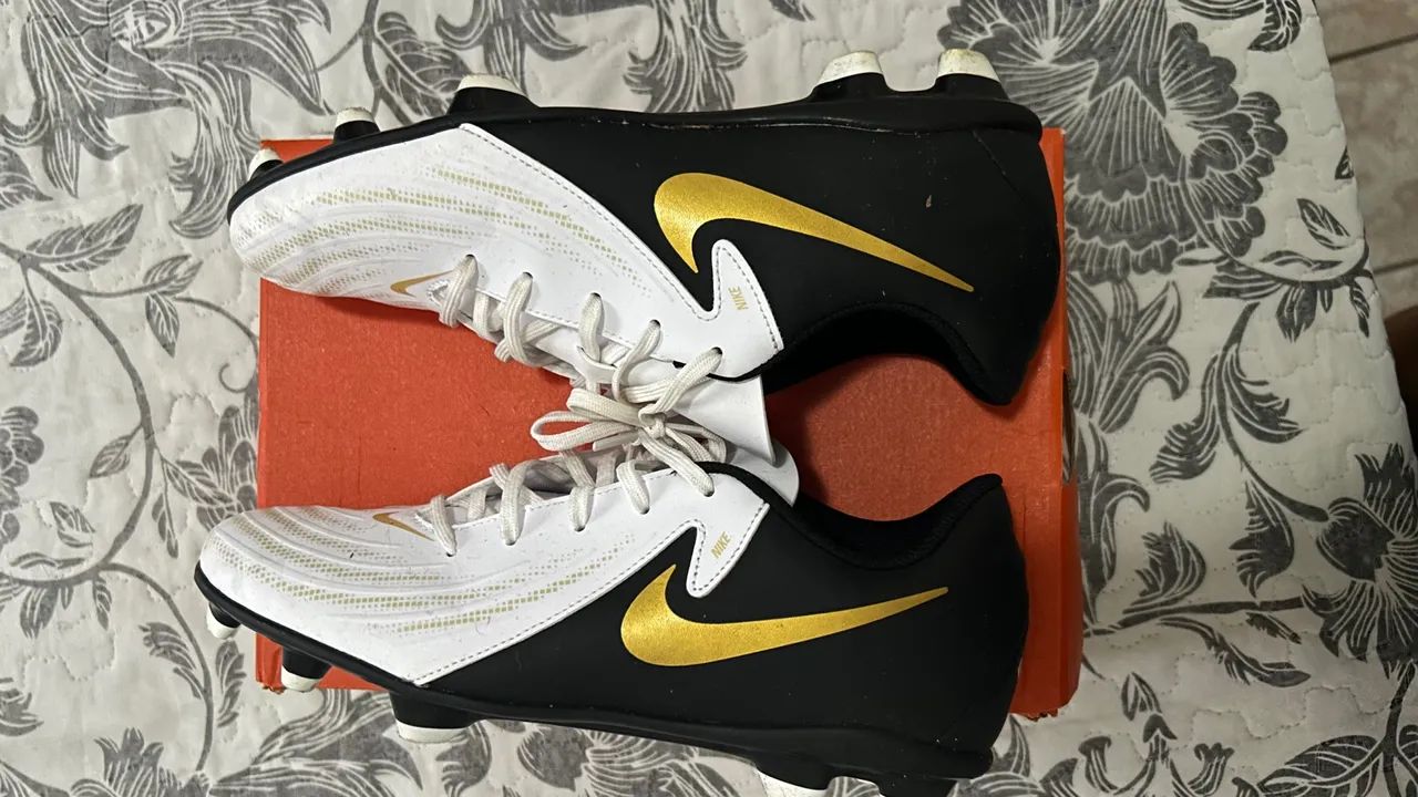 Chuteira de Campo Nike Phantom GX II Club Adulto - Foto 4