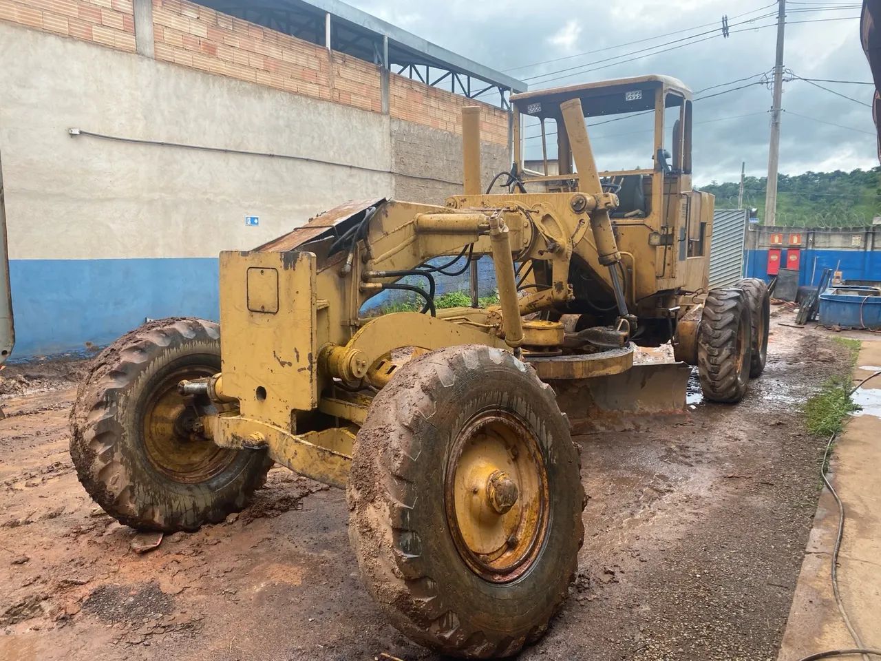 Vendo ou troco Motoniveladora (Patrol) Huber Warco - Foto 5