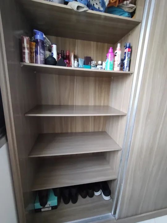 Guarda Roupa 3 portas e 4 gavetas. - Foto 3