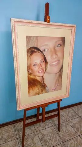 Cavalete de madeira e de de inóx para Quadro Presença e Pintura. Leia o anúncio