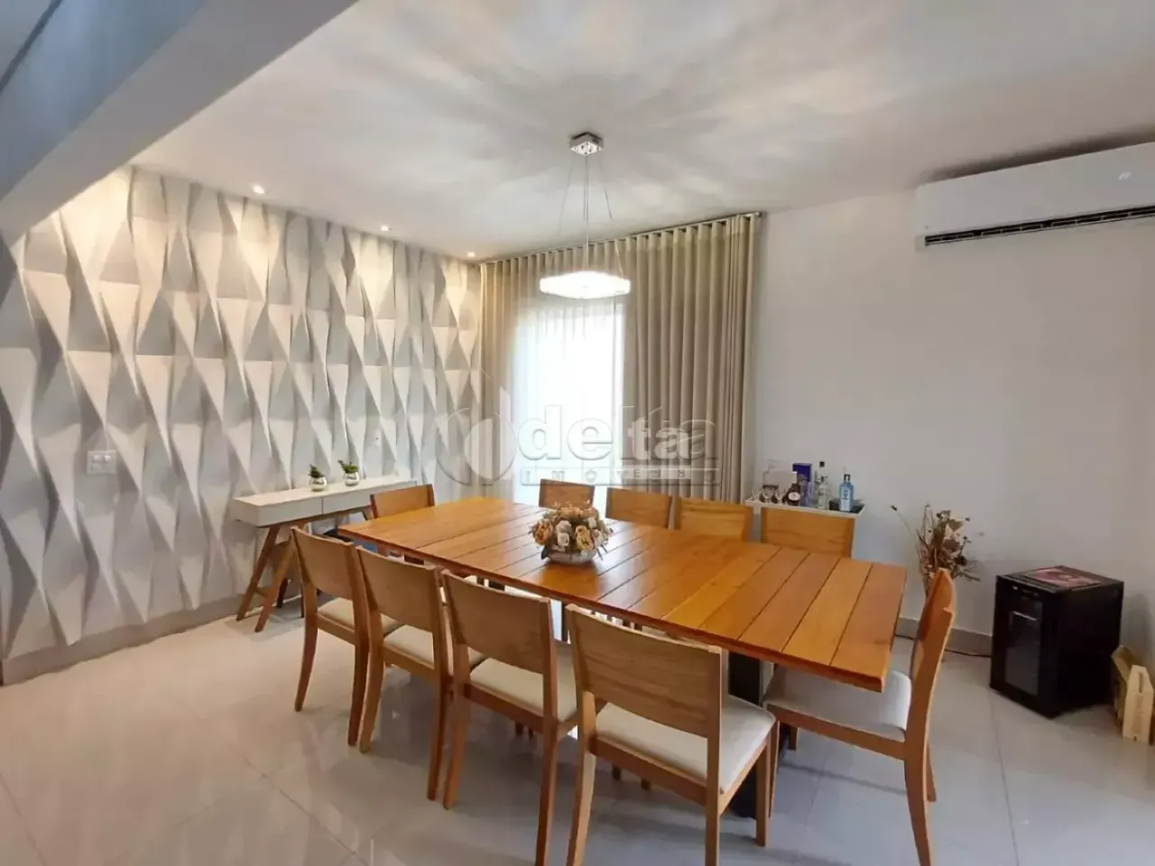 Cobertura disponível para venda no bairro Brasil em Uberlândia-MG