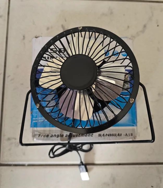 Mini Ventilador USB, com placa de energia solar - Foto 2