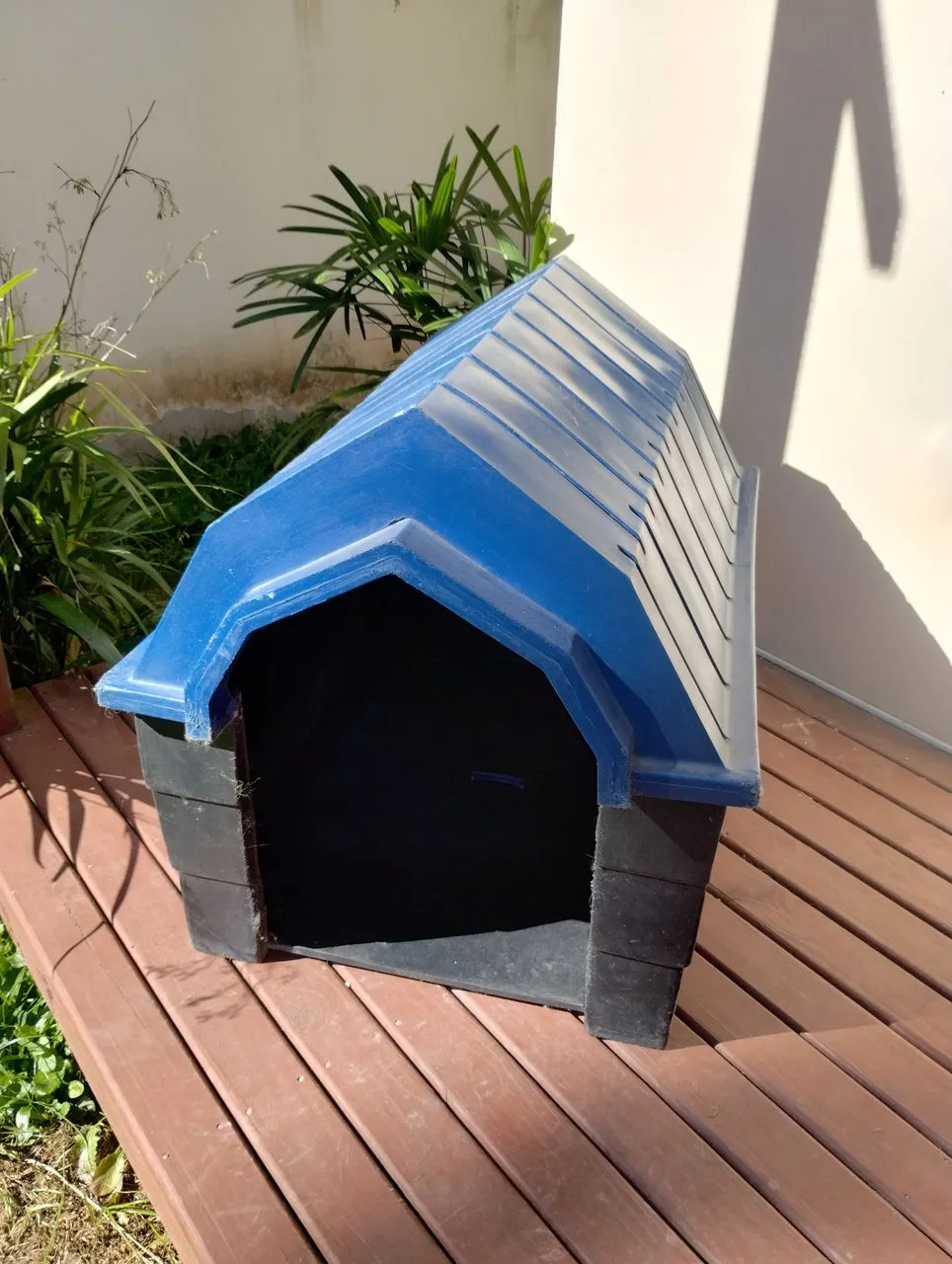 Casinha para cachorro resistente e espaçosa