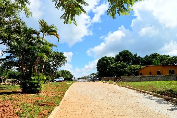 BAIXOU!! Vende-se edícula em lote de 703,46m2 em cond. - Altiplano Leste/Jardim Botânico - Foto 3