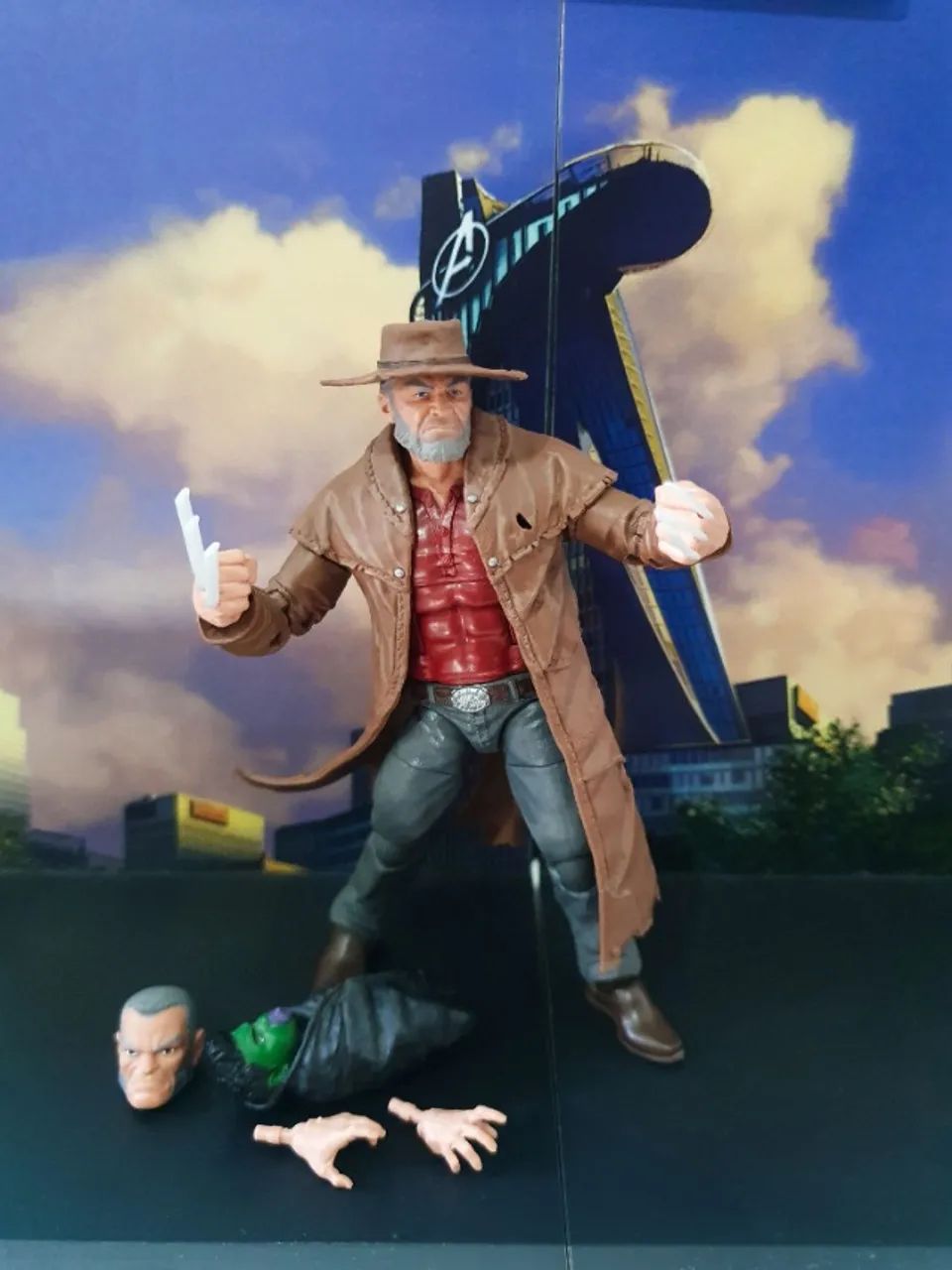 Velho Logan & Bebê Hulk Marvel Legends 
