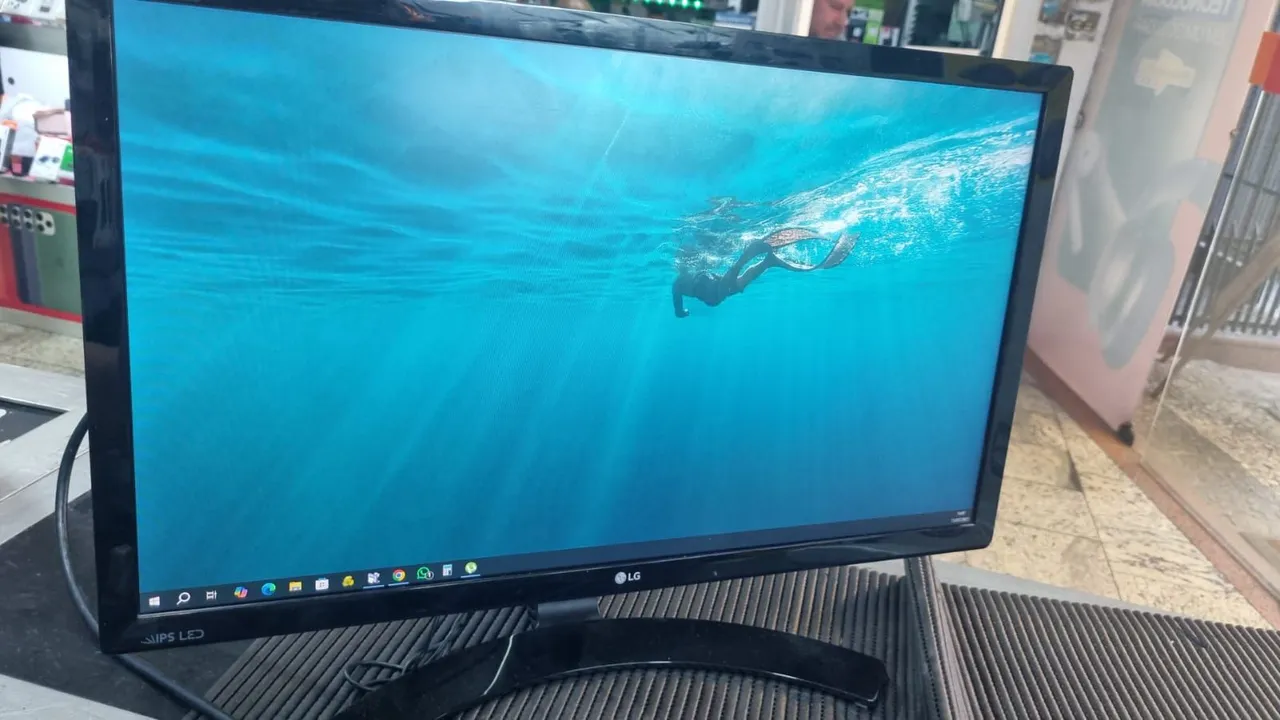 Monitor LG IPS LED