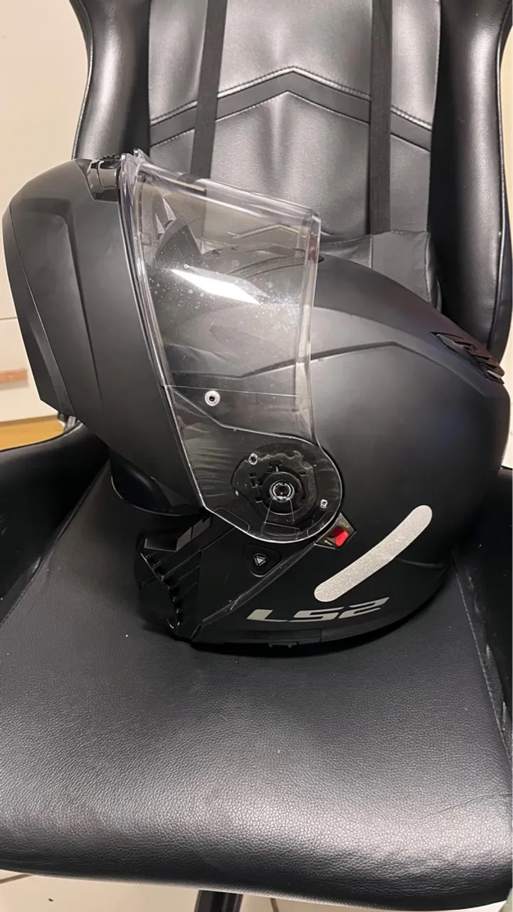 Capacete de Moto LS2 Strobe 2