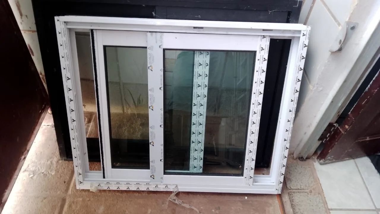 2 Janelas de Alumínio Corrediça  - Foto 3