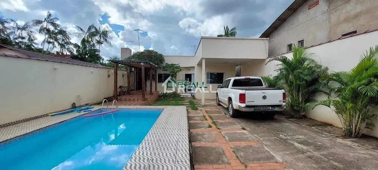 Excelente casa no Loteamento  dos Engenheiros, bem próximo a rotatória da AABB.