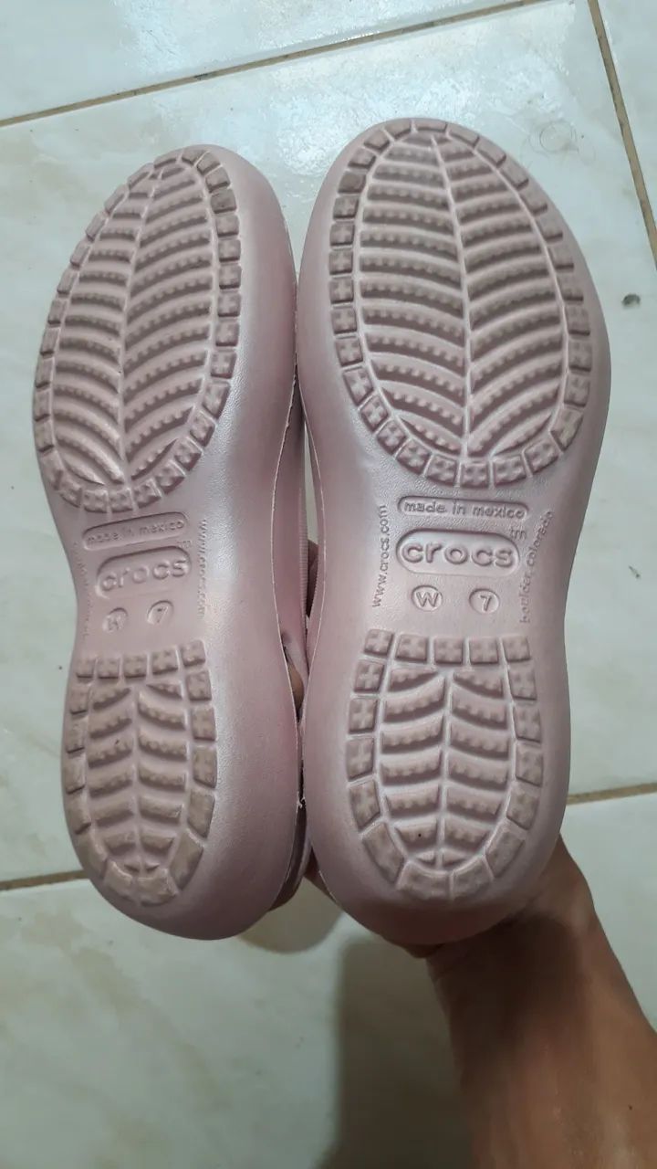 Sapatilha Crocs rosa original 36 - Foto 2