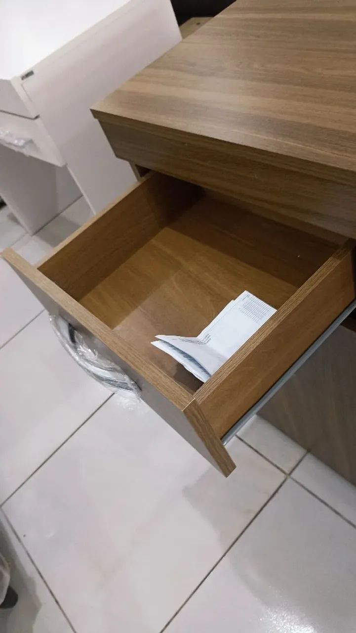 Escrivaninha Moderna com Gaveta-Entrega Grátis! - Foto 4