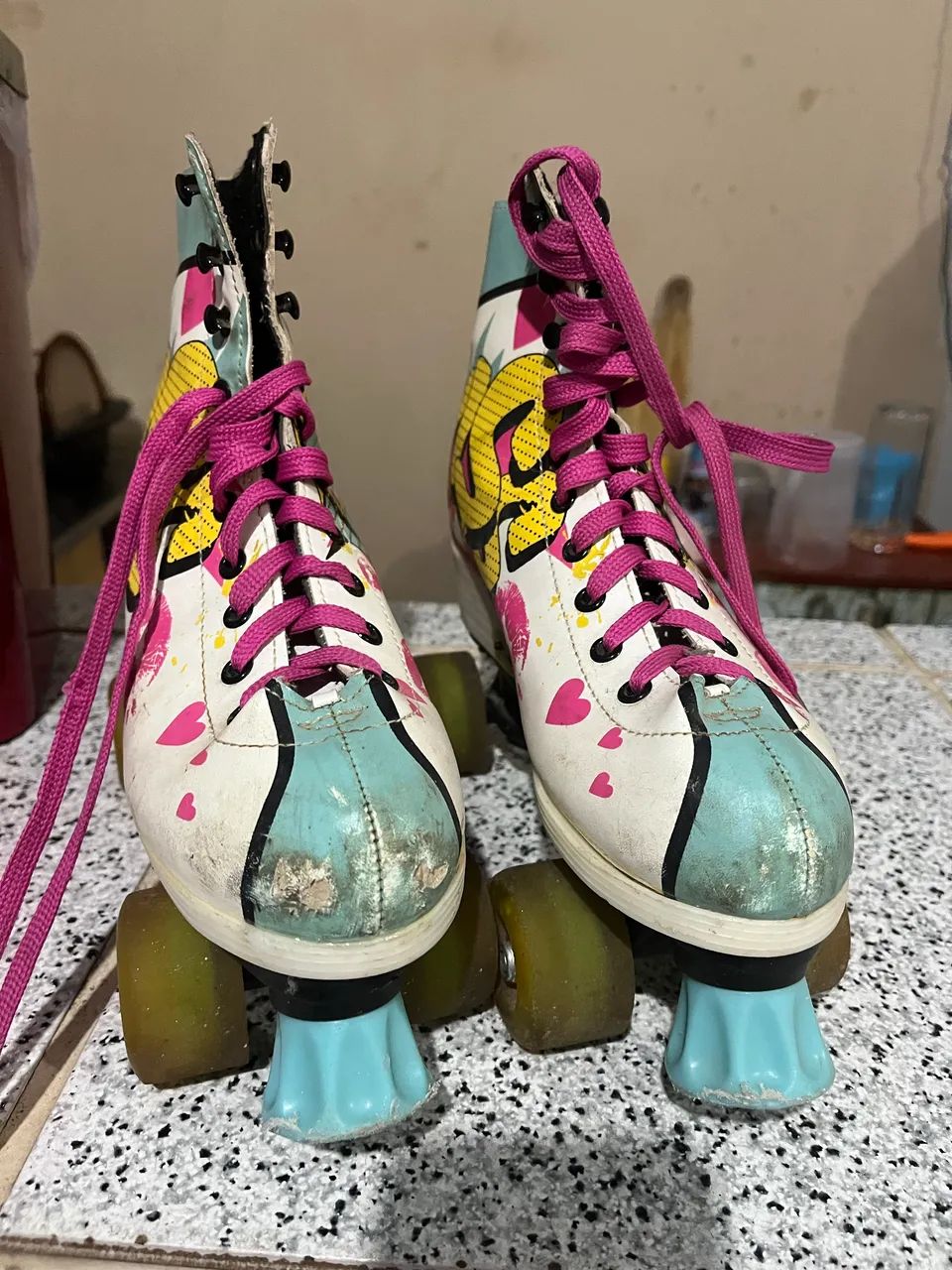 Dois patins 4 rodas para desapego  - Foto 2