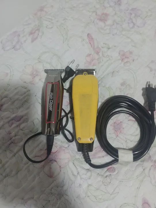 Máquina de Cortar Cabelo - 2 Peças
