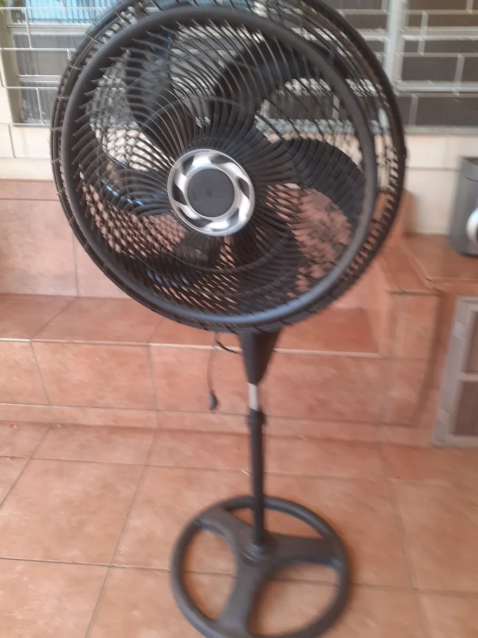 Ventilador de coluna Arno