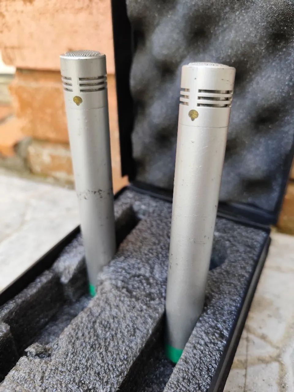 Microfones condensadores Samsom