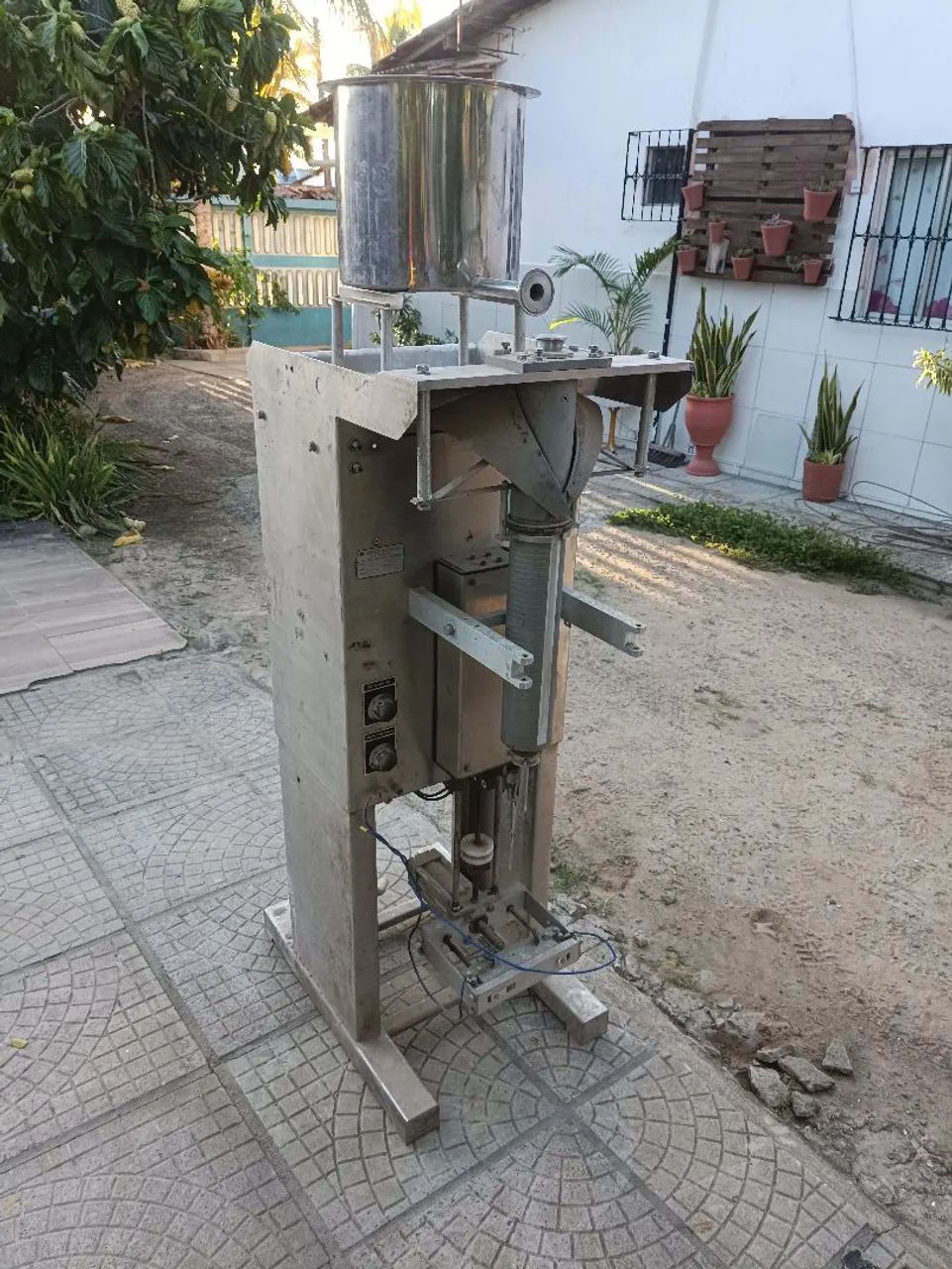 MÁQUINA ENVASADORA 64298713364354120