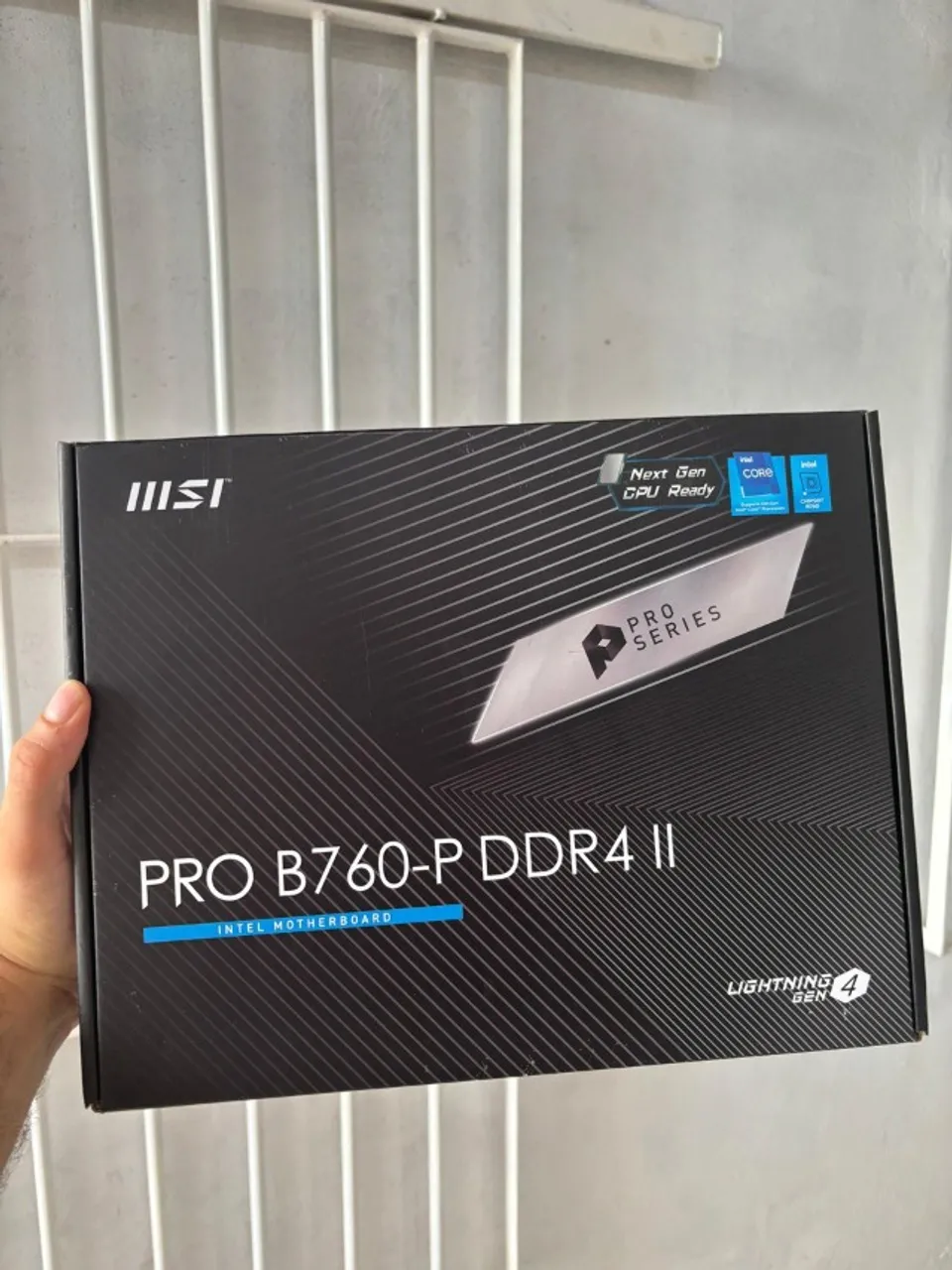 Placa-Mãe MSI PRO B760-P DDR4 II+Processador Intel Core i5-12600KF+Memória RAM Corsair