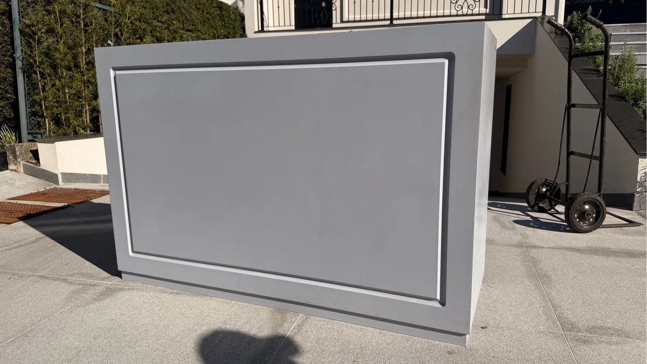 Balcão caixa em madeira laqueada - Foto 4