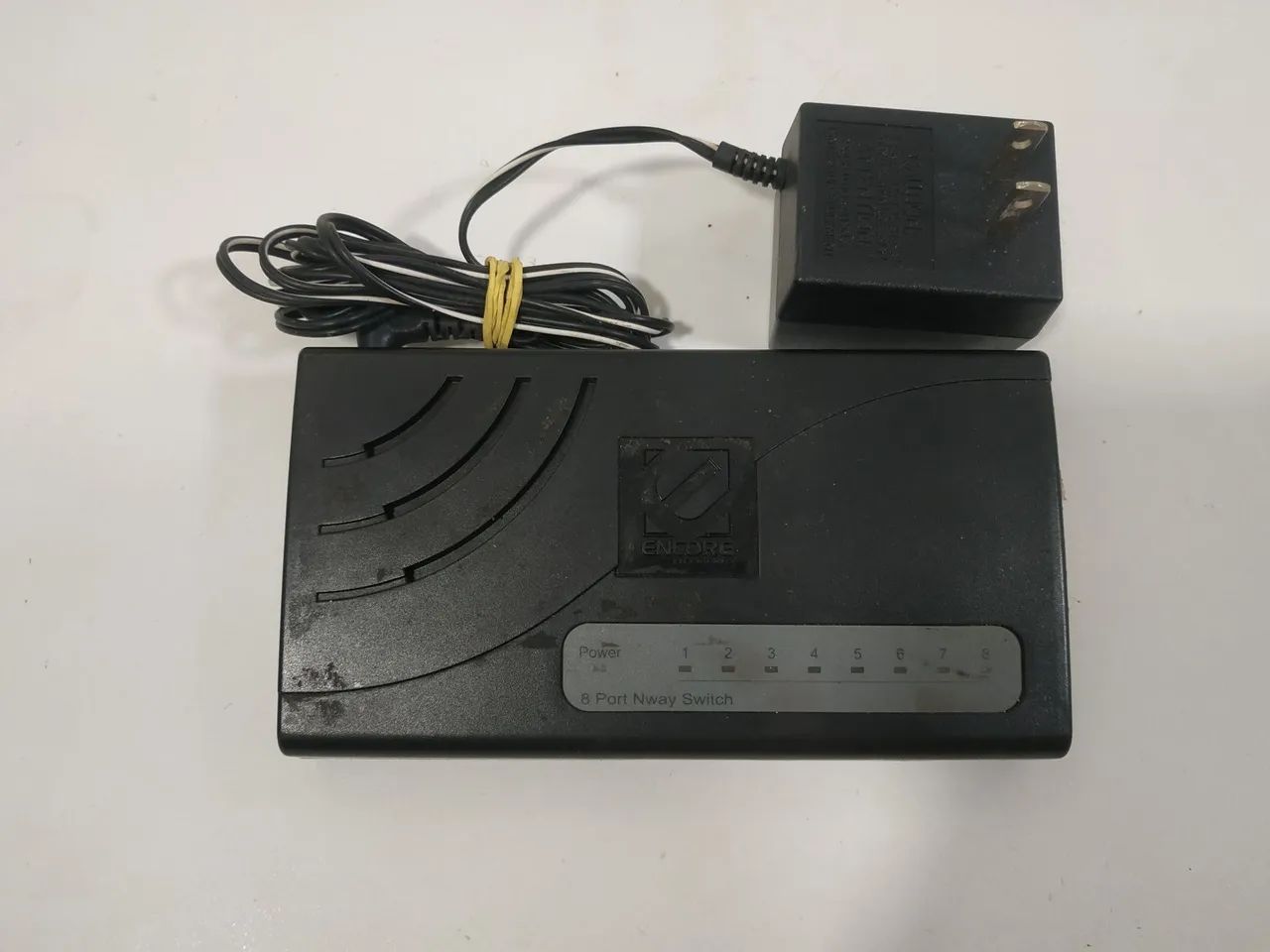 20,00 Switch de Rede 8 Portas ENCORE