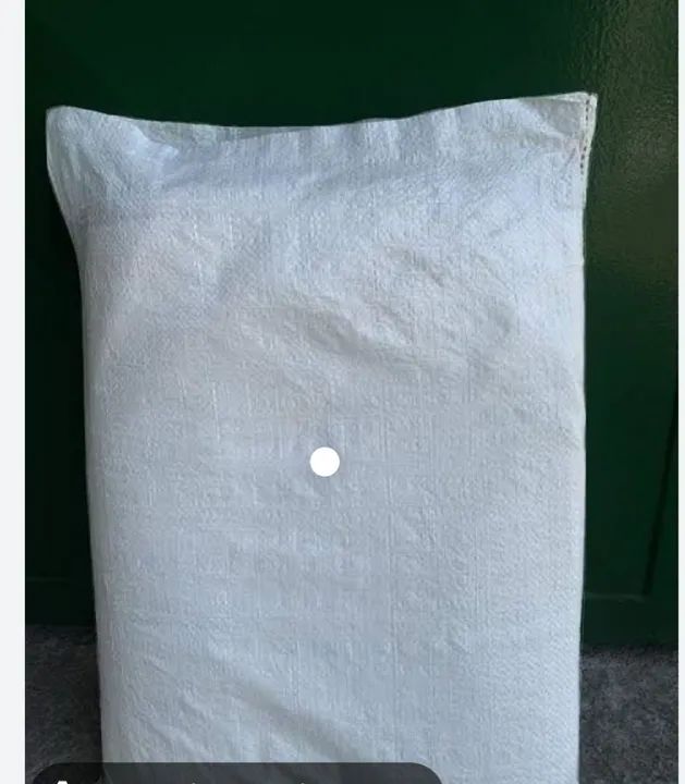 Saco de ráfia usado.