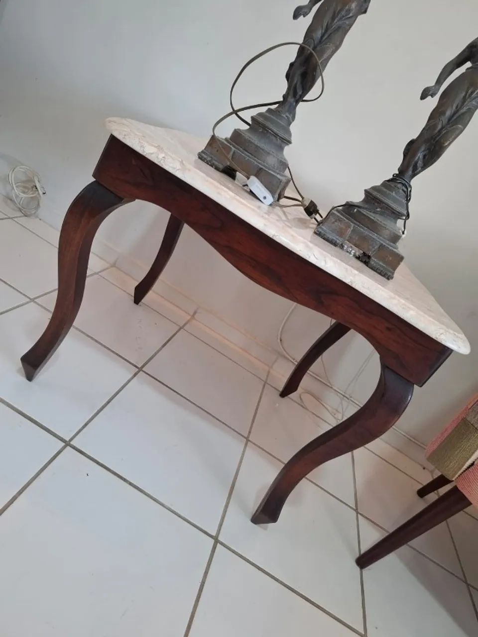 Mesa de apoio em mármore - Foto 2