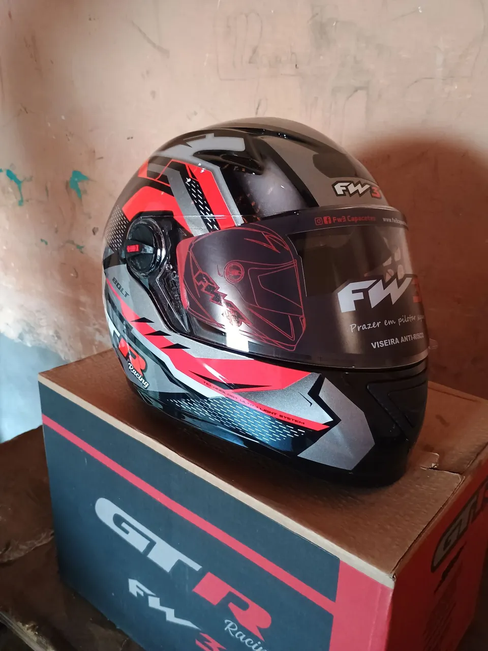Capacete Moto FW3 GTR Racing - Preto/Vermelho
