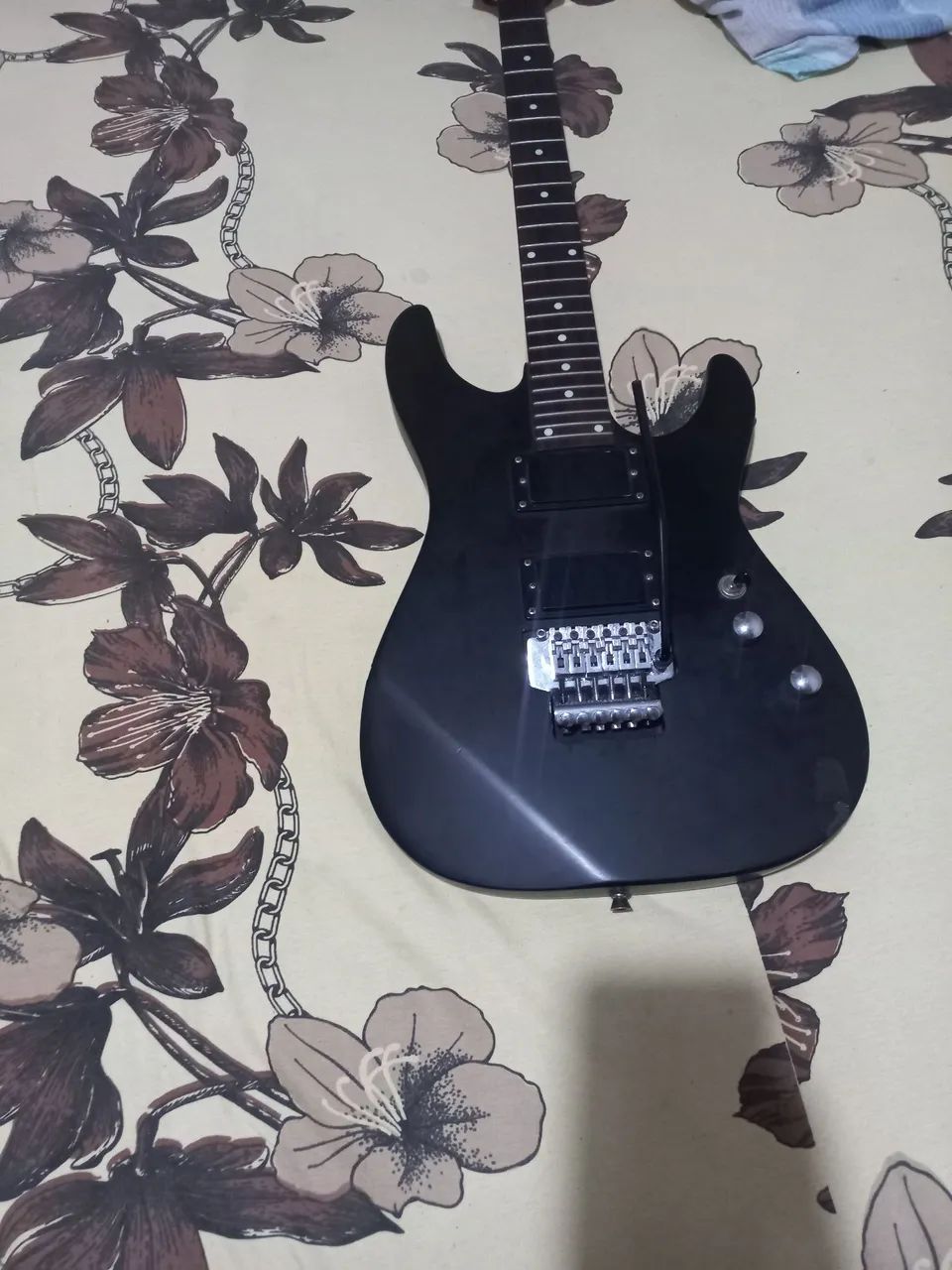 Apenas troca por outras guitarras - Foto 2