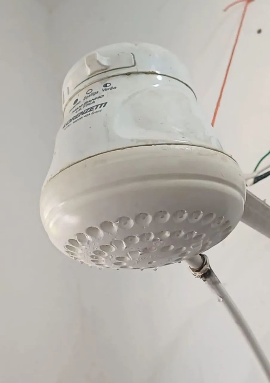 Chuveiro funcionando 64294299341315121