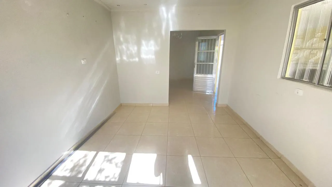 Alugo casa em Arapiraca. Espaçosa e bem localizada