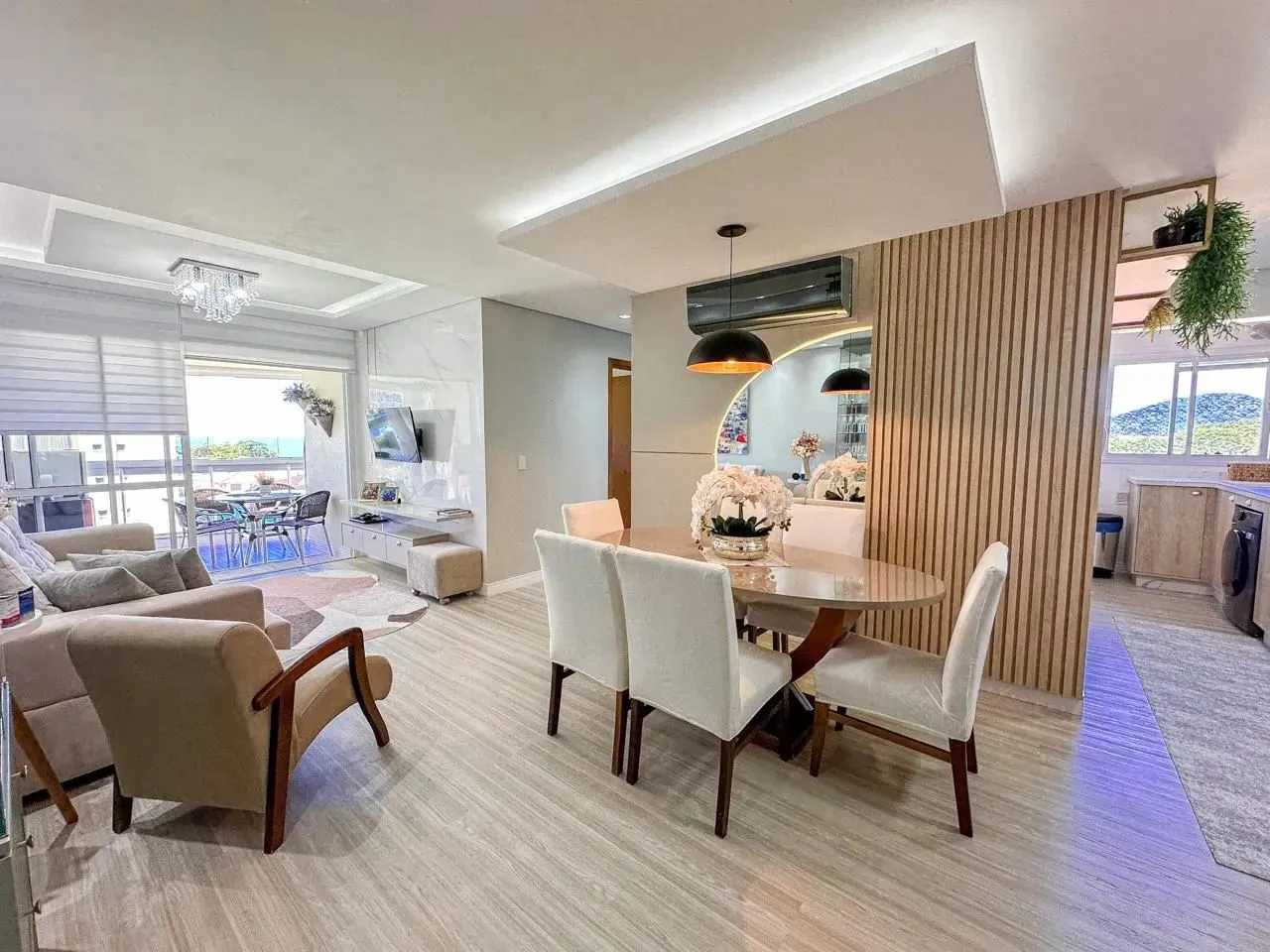 Apartamento com 3 dormitórios à venda, 90 m² por R$ 1.250.000,00 - Centro - Penha/SC