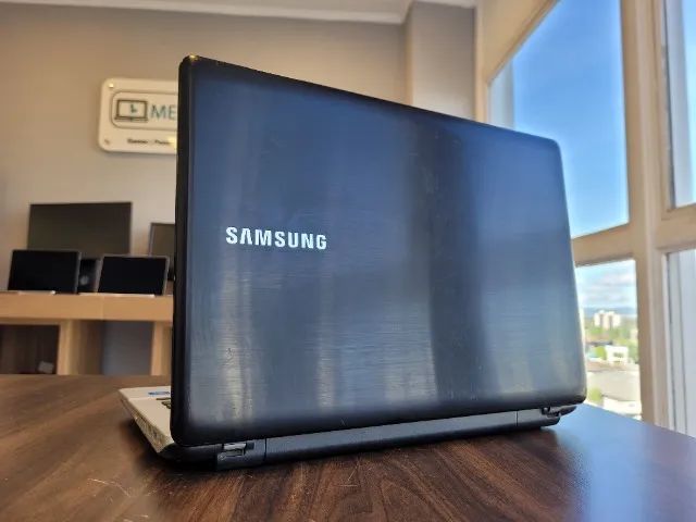 Notebook Samsung Essentials E21 | Celeron | 128GB SSD | 8GB DDR3L | 14" - Foto 5