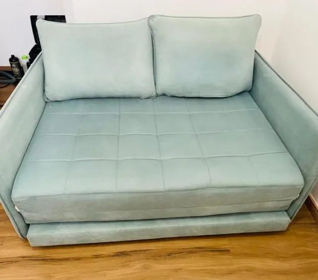 Sofá cama - tamanho e cores na descrição 