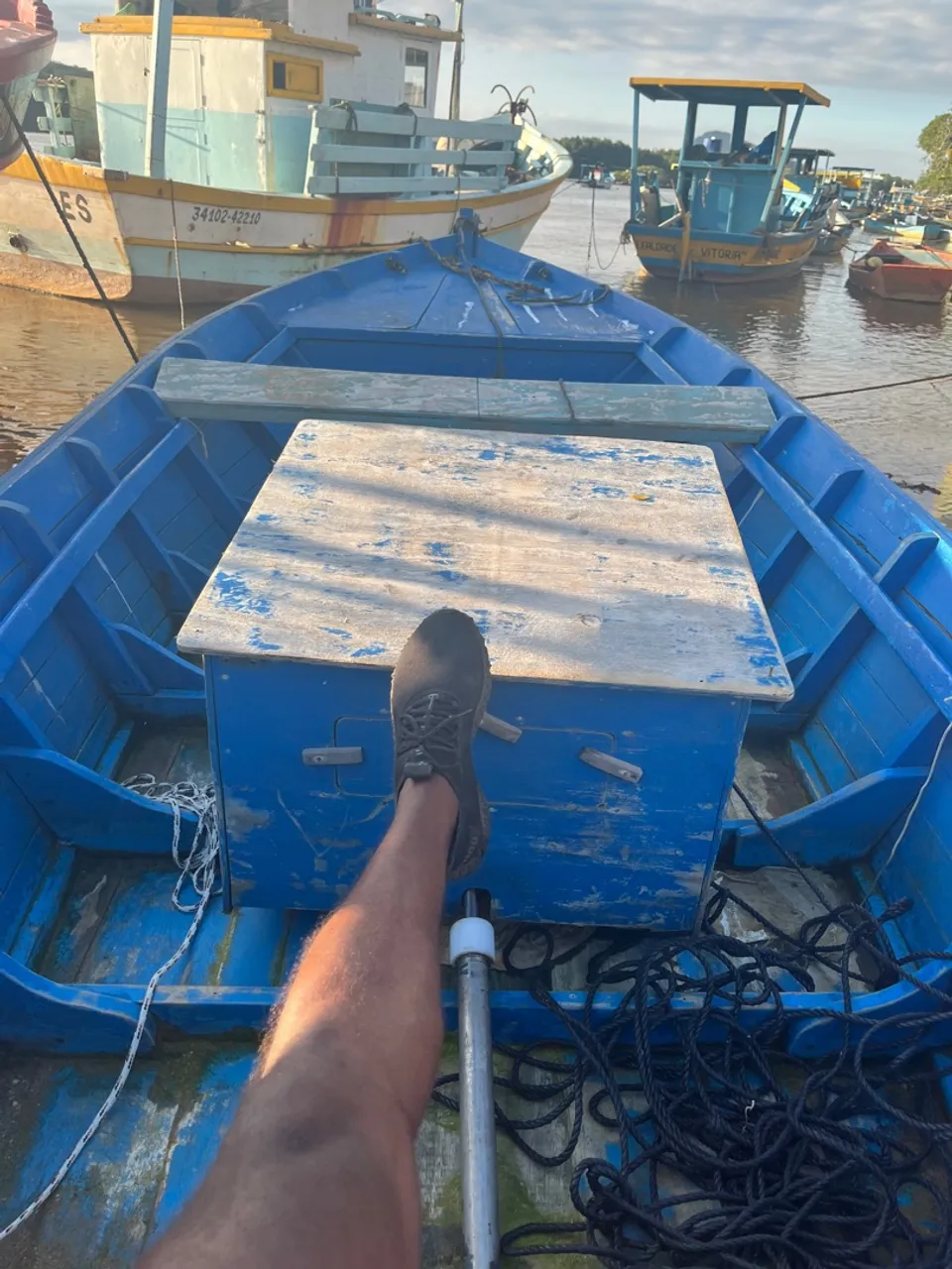 Vendo barco todo na madeira