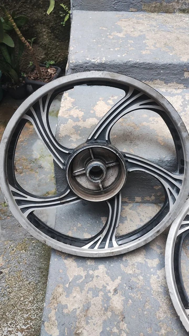 Rodas de liga leve para moto