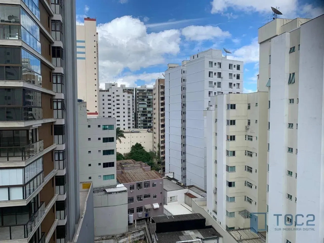 Studio com 1 quarto para alugar, 39 m² por R$ 1.482/mês - Centro - Juiz de Fora/MG