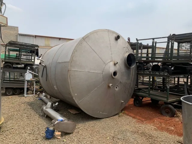 Tanque Reservatório Vertical em Aço Inox 14m³