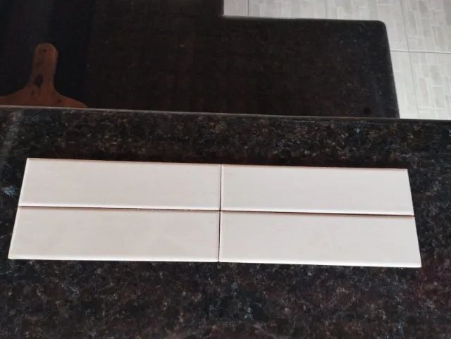 Revestimento Pierini 25,6cm x 6,5cm Antigo Bom estado