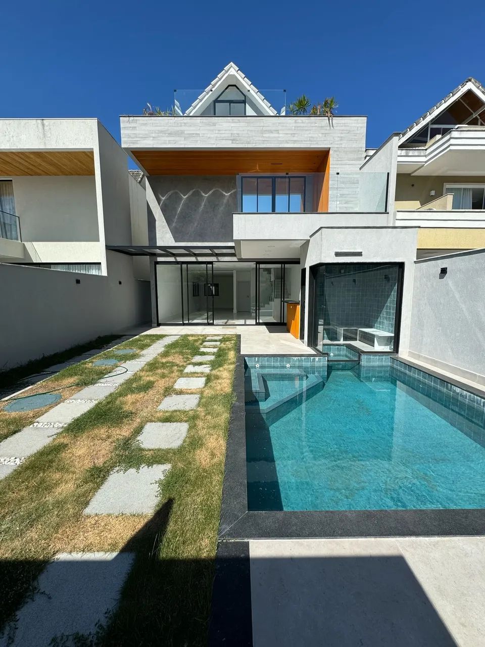 Casa condomínio 3 quartos - 350m² -  Green  Place - Recreio dos Bandeirantes