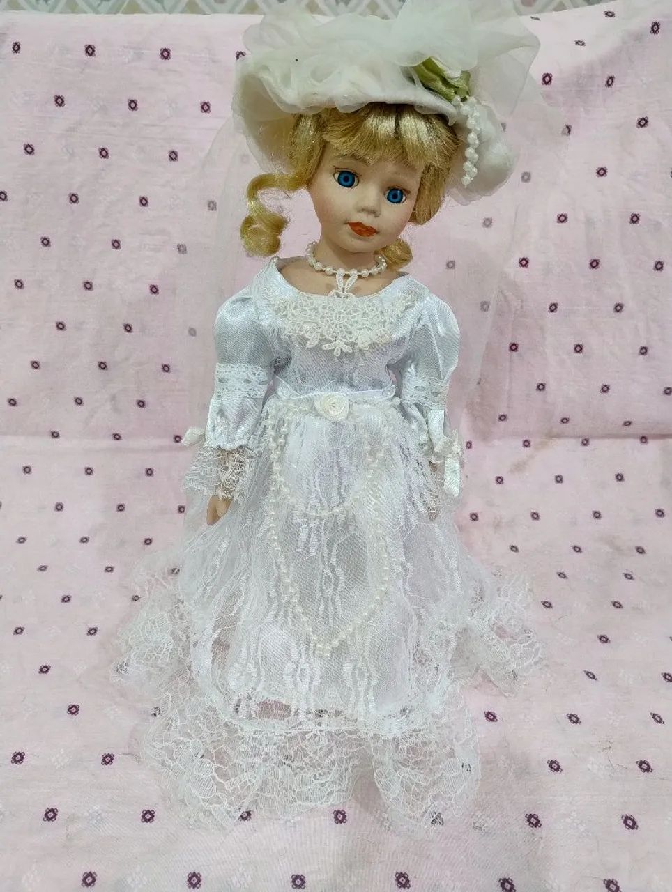 Boneca de porcelana" Noiva" década de 90  - Foto 3