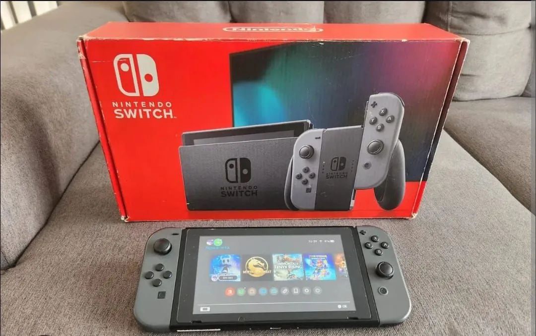 Nintendo Switch V2 de 32GB + 64GB de SD Completo (Semi novo