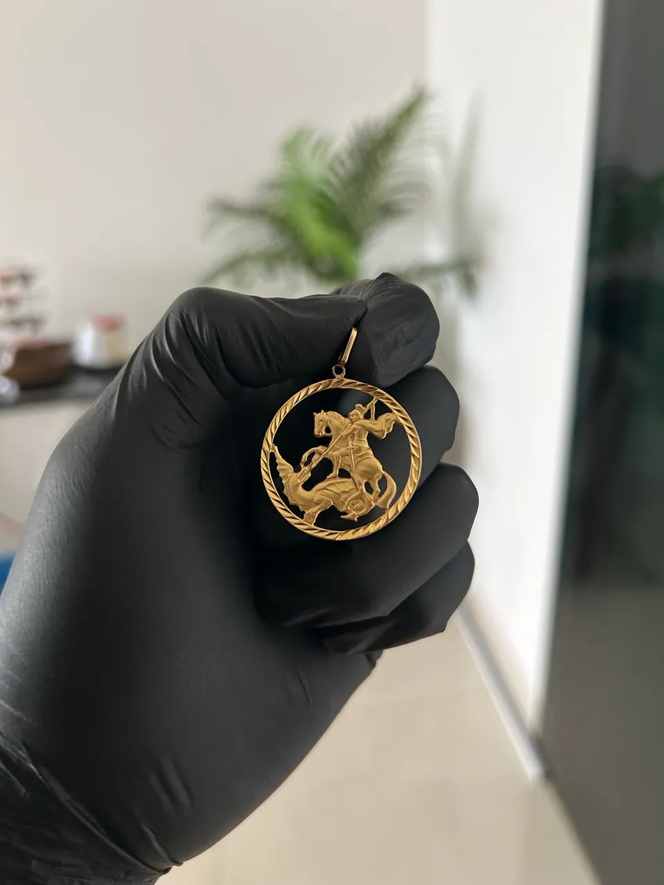 Pingente medalha São Jorge ouro 18k