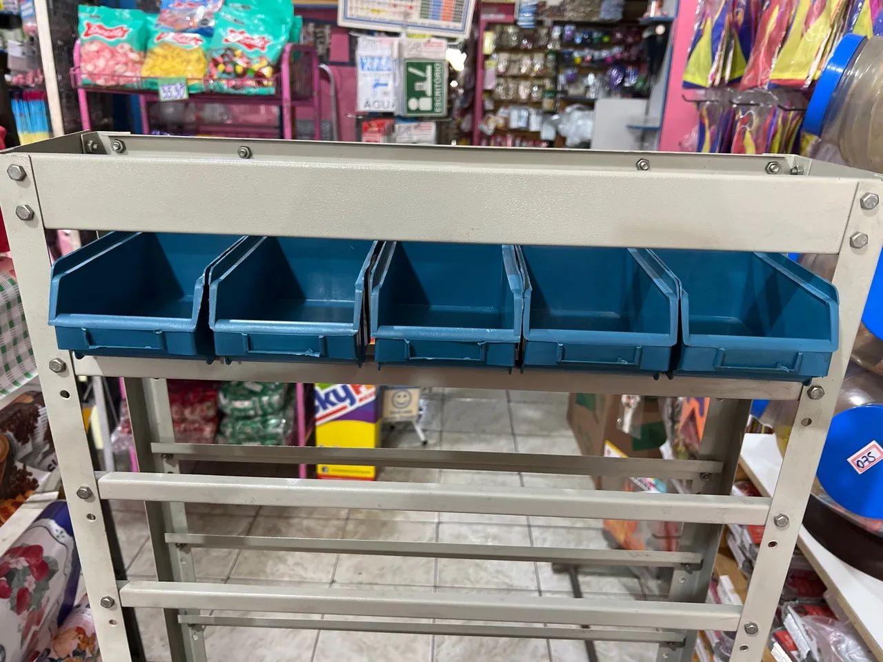 Kit Estante/prateleira Organizadora com 60 Gavetas - Ideal para ferragista e aviamentos - Foto 5