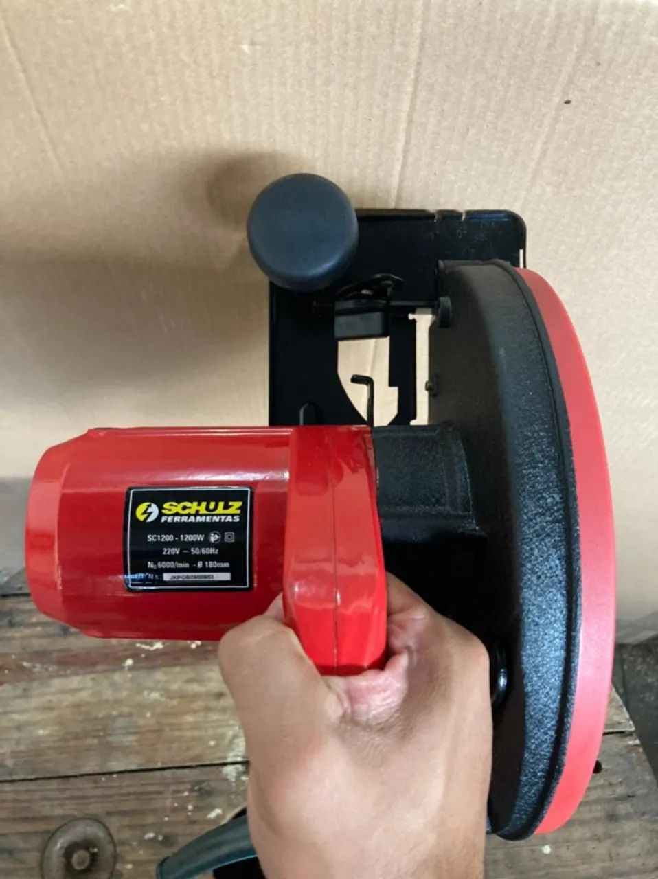 Potência e precisão com a Serra Circular Schulz 1200W para madeira! - Foto 2